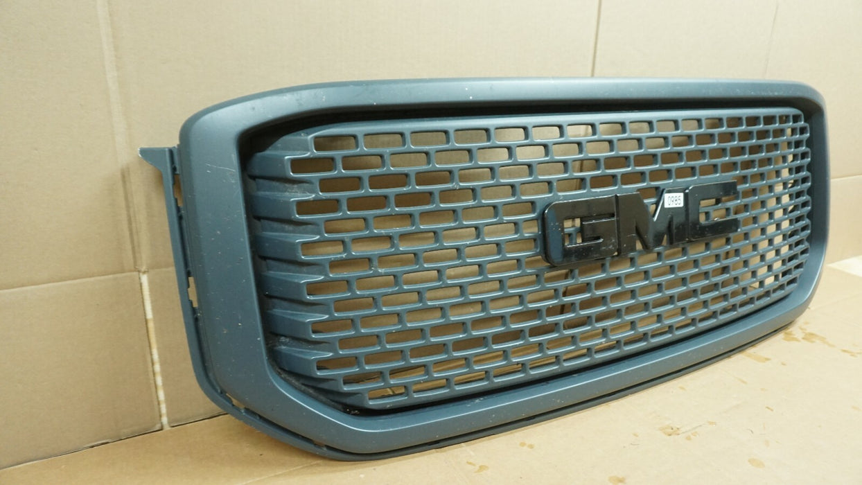 2015-2017 GMC YUKON FRONT RADIATOR GRILL GRILLE COVER PANEL 22936420 OEM