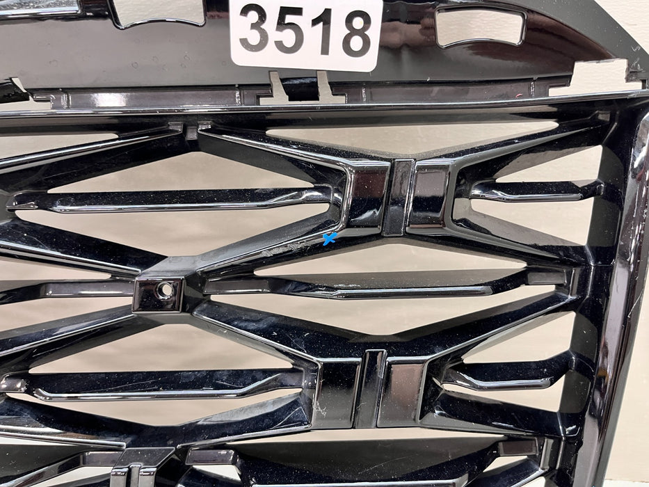 2024-2025 CHEVROLET TRAVERSE FRONT GRILLE GRILL WO/CAM 26447420 OEM