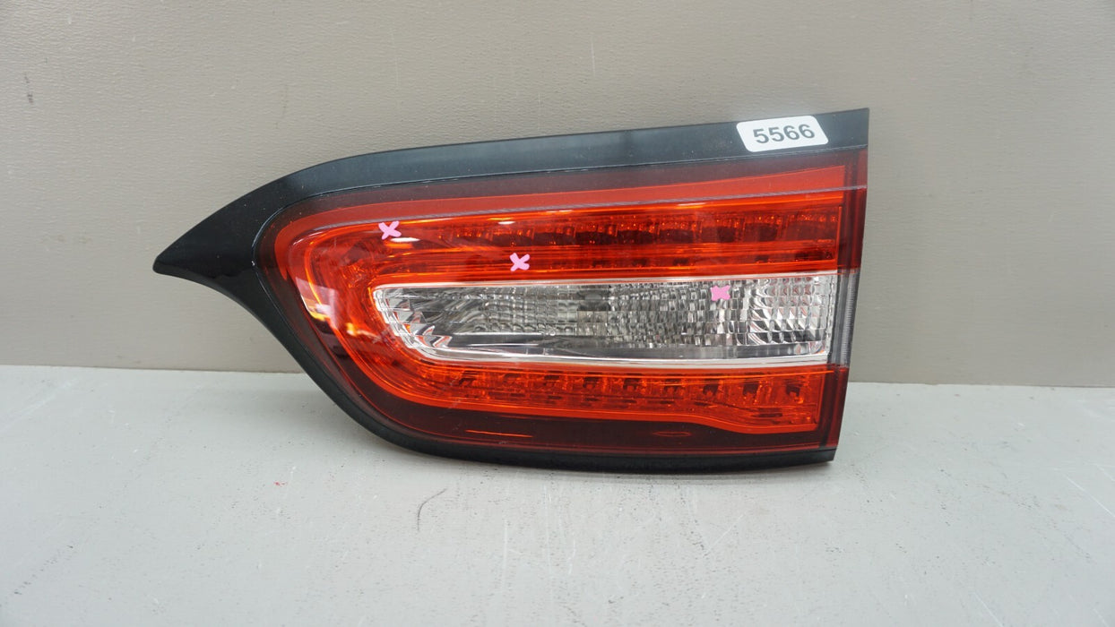 2014-2018 JEEP CHEROKEE RIGHT PASSENGER SIDE INNER TAIL LIGHT OEM 15 16 14