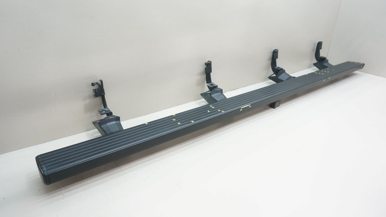 2020-2025 CHEVROLET SILVERADO / GMC SIERRA 2500 3500 LEFT RUNNING BOARD OEM
