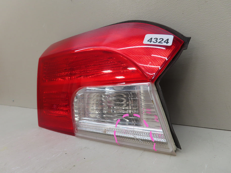 2010-2017 GMC TERRAIN LEFT DRIVER SIDE INNER TAIL LIGHT OEM