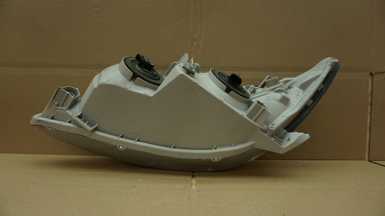 2002-2004 TOYOTA CAMRY FRONT RIGHT PASSENGER SIDE HEADLIGHT HALOGEN OEM 02 03 04