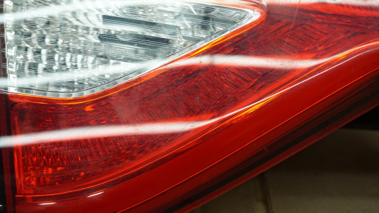 2015-2017 HYUNDAI SONATA LEFT DRIVER SIDE INNER TRUNK TAIL LIGHT HALOGEN OEM