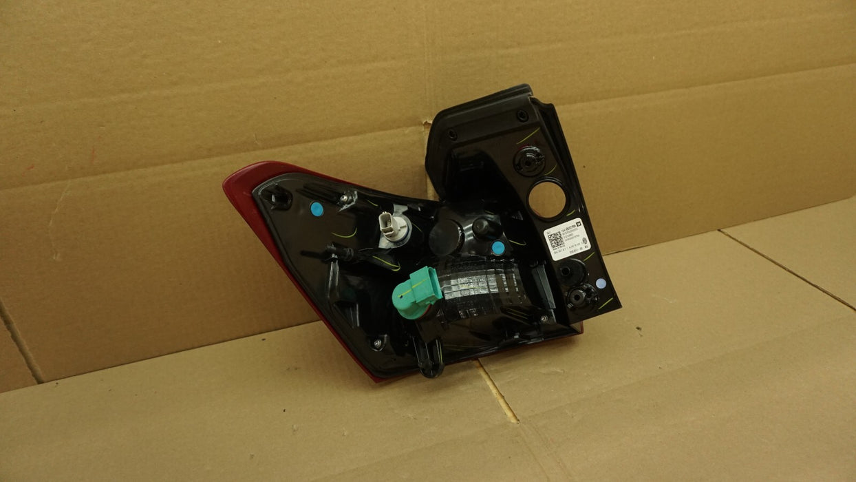 2018 2019 2020 2021 CHEVROLET EQUINOX REAR RIGHT PASSENGER SIDE TAIL LIGHT OEM