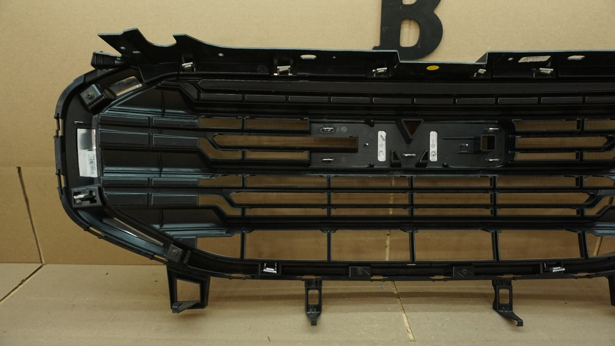 2018-2020 GMC TERRAIN FRONT BUMPER CENTER GRILL GRILLE OEM 23196293 18 19 20