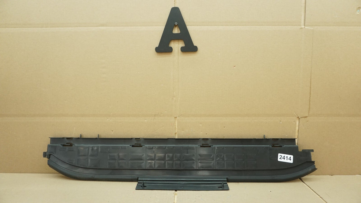 2019-2020 CHEVROLET SILVERADO GMC SIERRA RADIATOR AIR LOWER BAFFLE OEM 84981204