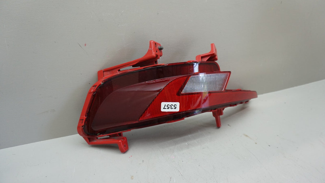 2019-2020 HYUNDAI ELANTRA SPORT REAR LEFT SIDE BUMPER REFLECTOR OEM 92405-F2500