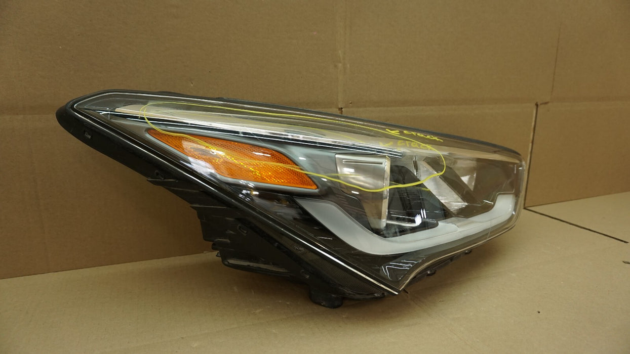 2017-2019 HYUNDAI SANTA FE FRONT RIGHT PASSENGER SIDE HEADLIGHT HALOGEN OEM