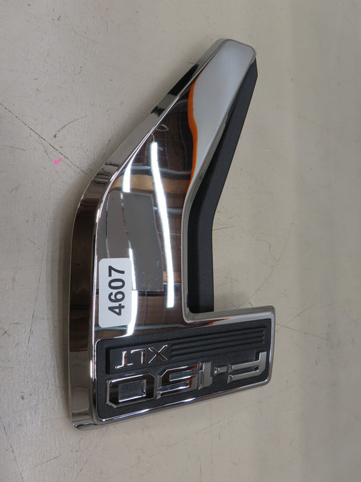 2021-2023 FORD F150 F-150 XLT RIGHT PASSENGER FENDER EMBLEM OEM