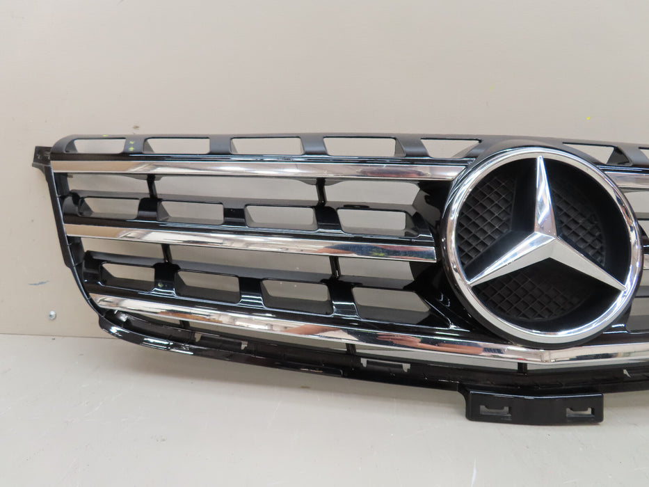 2012-2015 MERCEDES-BENZ ML CLASS W166 FRONT RADIATOR GRILLE OEM A0008880060