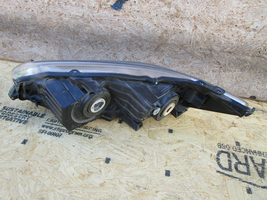 2015-2017 TOYOTA CAMRY RIGHT FRONT HALOGEN HEADLIGHT OEM