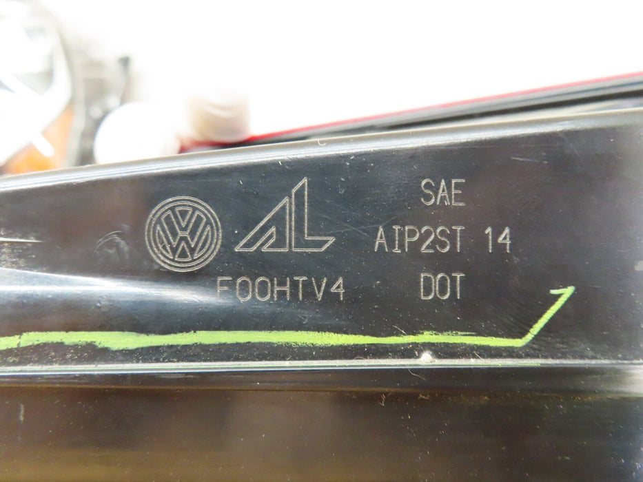 2016-2018 VOLKSWAGEN JETTA REAR RIGHT PASSENGER SIDE OUTER TAIL LIGHT LAMP OEM