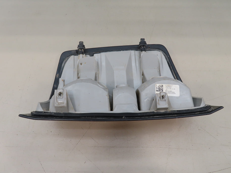 2014 2015 CHEVROLET SILVERADO 1500 REAR RIGHT PASSENGER SIDE TAIL LIGHT OEM