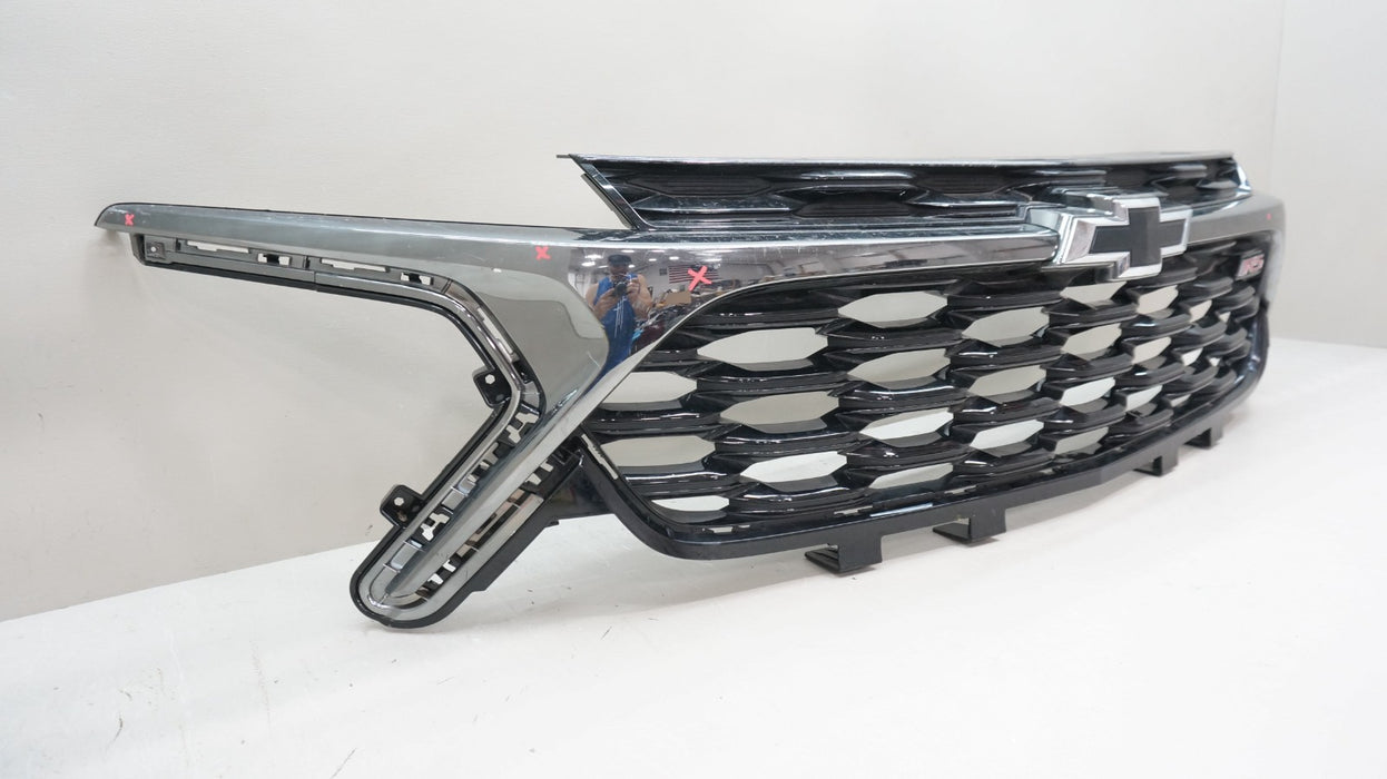 2024-2025 CHEVROLET TRAX RS FRONT BUMPER RADIATOR GRILLE OEM 42780278