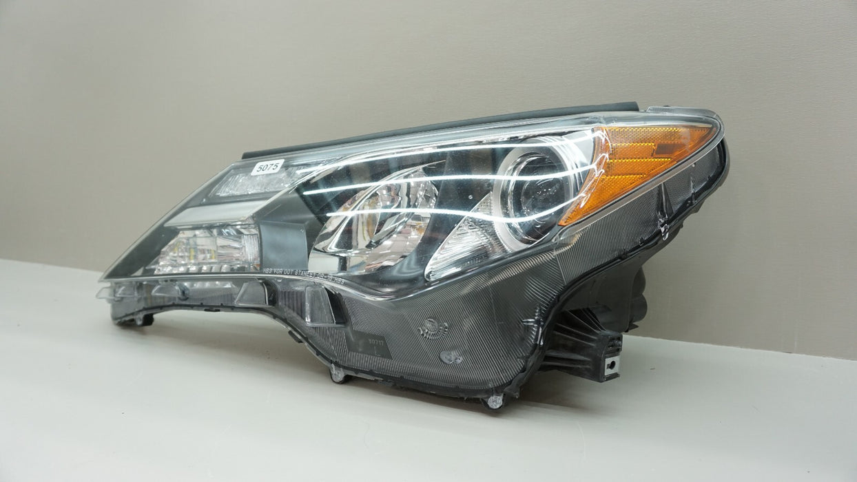 2013-2015 TOYOTA RAV4 FRONT LEFT DRIVER SIDE HALOGEN HEADLIGHT OEM 13 14 15