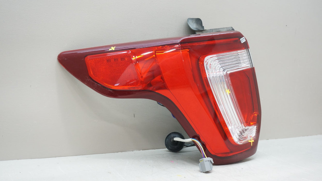 2016-2019 FORD EXPLORER REAR LEFT DRIVER SIDE LED TAIL LIGHT OEM