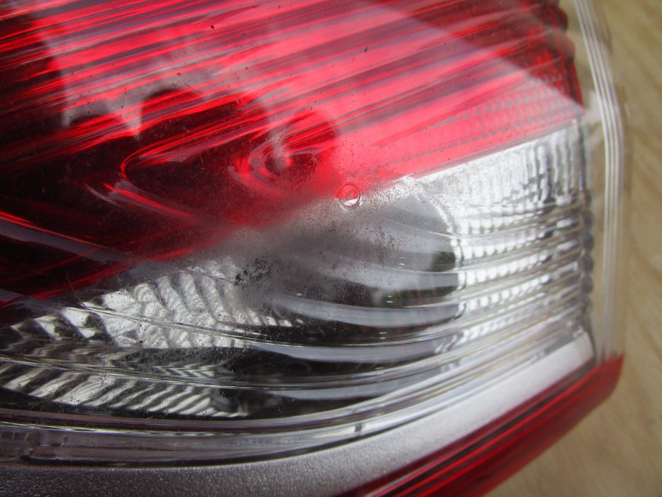 13 14 15 FORD ESCAPE REAR RIGHT TAIL LIGHT OEM