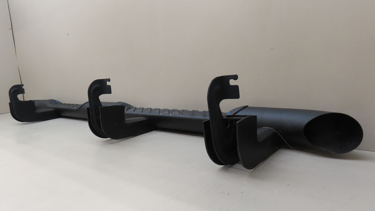 2019-2023 CHEVROLET SILVERADO 1500 CREW CAB LEFT RUNNING BOARD STEP OEM 84067175