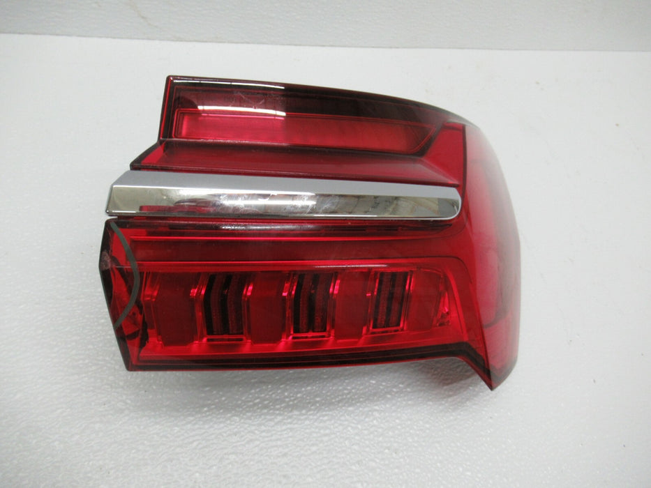 2019 - 2020 AUDI A6 REAR RIGHT PASSENGER SIDE TAIL LIGHT STOP BRAKE LAMP 19 OEM