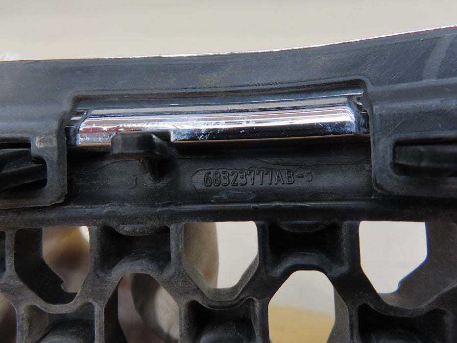 2019-2020 Jeep Cherokee Front HOOD Grille Insert #3 OEM 68323777AB-3