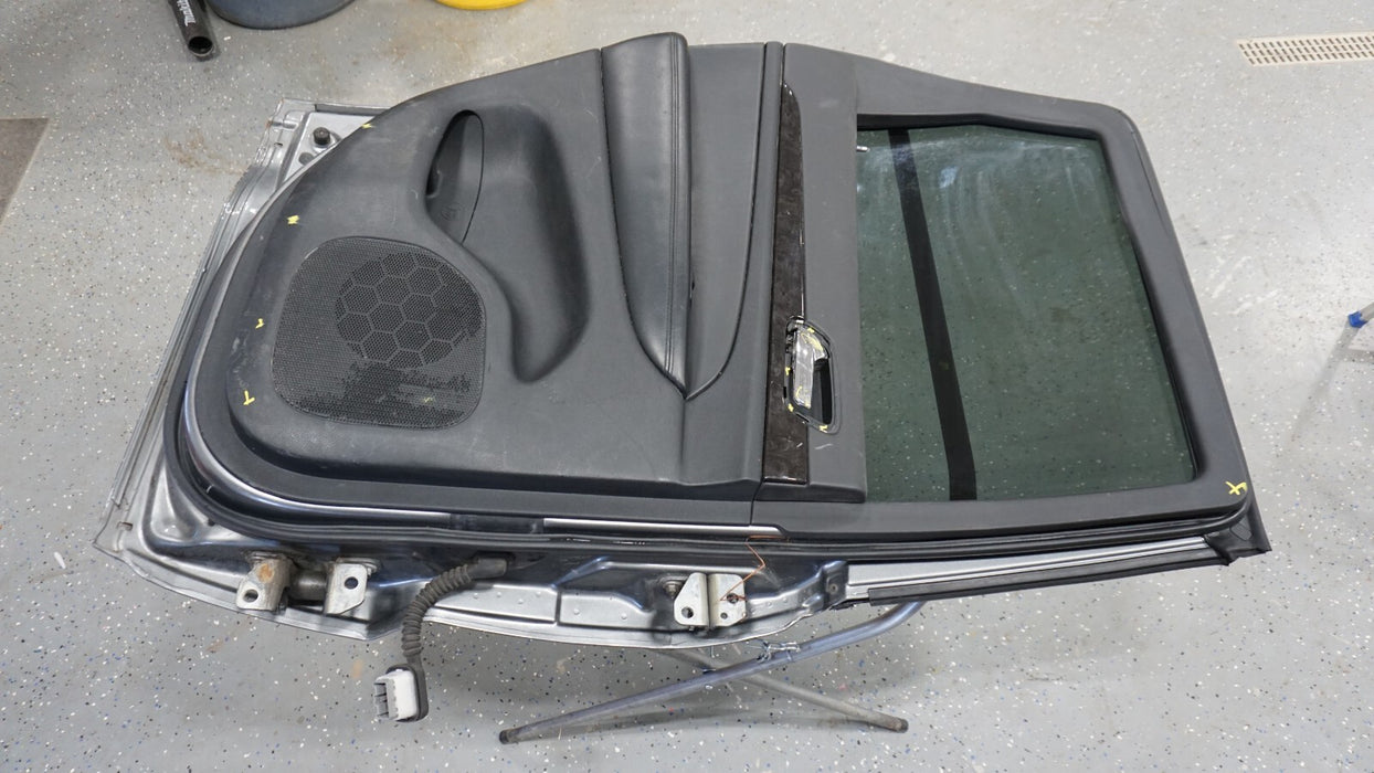 2011-2020 JEEP GRAND CHEROKEE REAR LEFT DRIVERS SIDE DOOR ASSEMBLY COMPLETE OEM