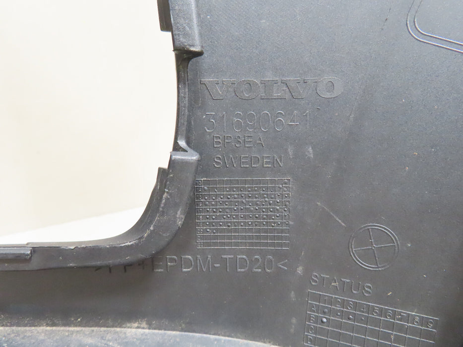 2020-2023 VOLVO XC90 FRONT BUMPER COVER OEM 31663527