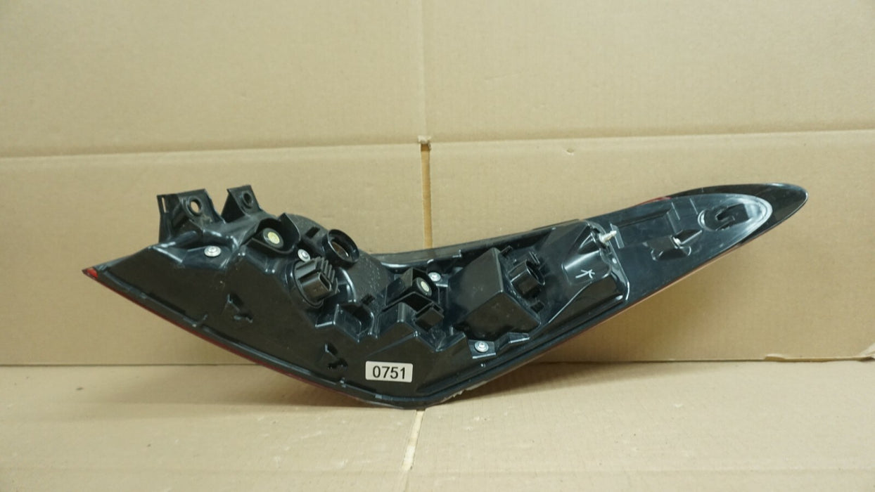 2018-2020 TOYOTA CAMRY REAR LEFT DRIVER SIDE OUTER TAIL LIGHT LAMP LENS OEM