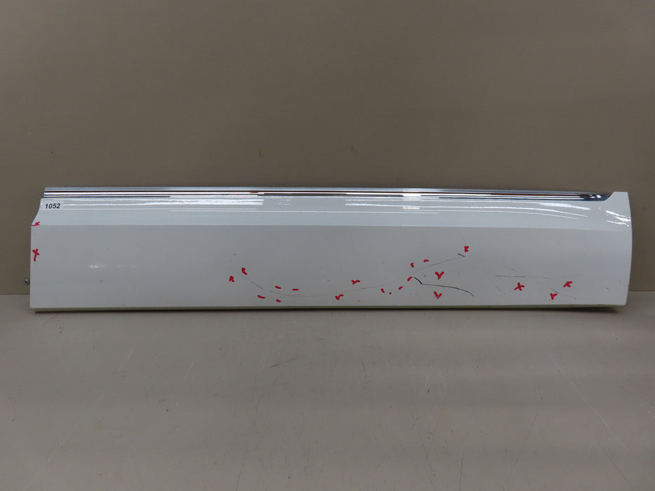 2018-2025 VOLKSWAGEN ATLAS FRONT RIGHT PASSENGER SIDE LOWER DOOR MOLDING OEM