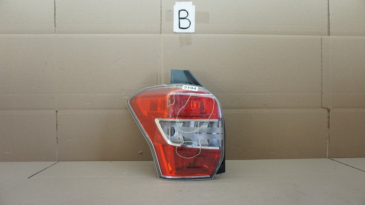 2014-2016 SUBARU FORESTER REAR LEFT DRIVER SIDE TAIL LIGHT HALOGEN LAMP OEM