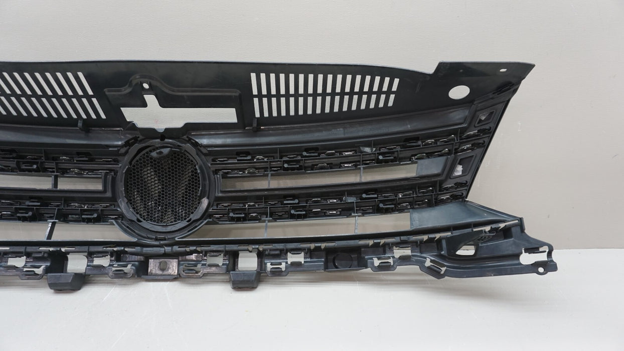 2012-2017 VOLKSWAGEN TIGUAN FRONT UPPER GRILLE 5N0853653E OEM 12 13 14 15 16 17