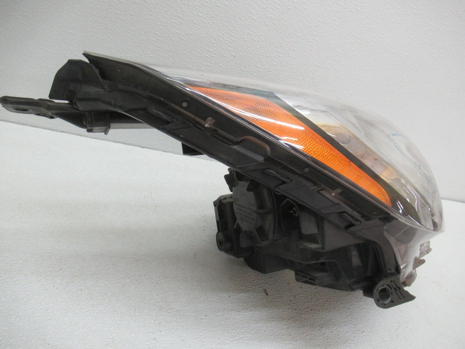 2015-2017 HYUNDAI ACCENT FRONT RIGHT PASSENGER SIDE HEADLIGHT LAMP OEM