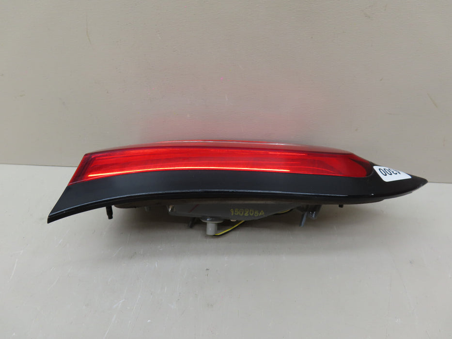 2014-2018 JEEP CHEROKEE REAR RIGHT PASSENGER TAIL LIGHT INNER OEM 68102920AC