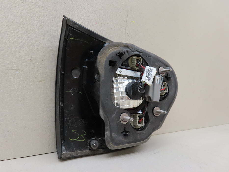2013-2017 CHEVROLET TRAVERSE REAR RIGHT PASSENGER TAIL LIGHT INNER OEM
