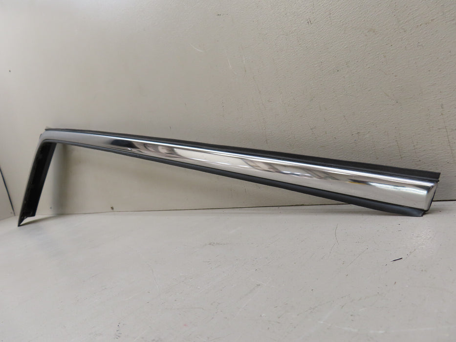 2021-2023 JEEP GRAND CHEROKEE L REAR RIGHT QUARTER WINDOW UPPER MOLDING OEM
