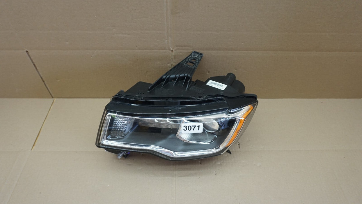 2017-2021 JEEP GRAND CHEEROKE FRONT DRIVER SIDE HEADLIGHT HEAD HALOGEN LAMP OEM