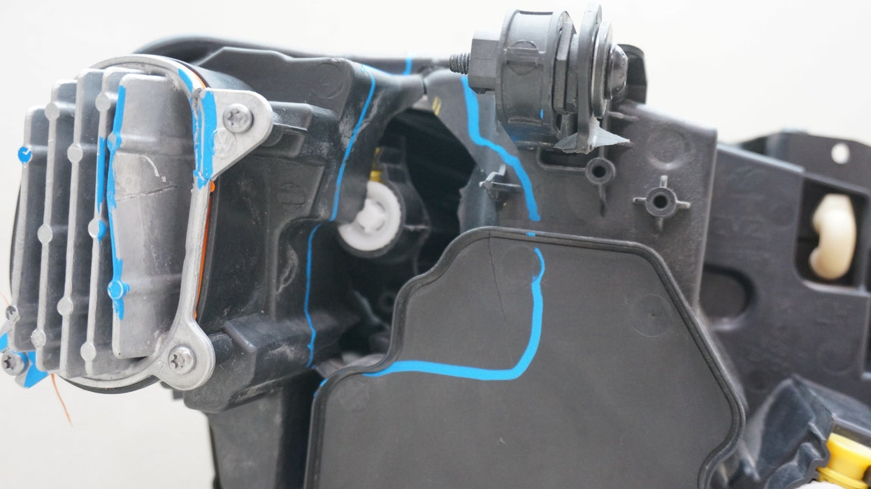 2021-2023 VOLKSWAGEN ID.4 ID4 LEFT DRIVER SIDE LED HEADLIGHT OEM (FOR PARTS)