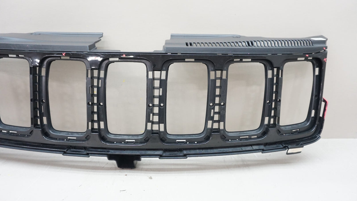 2016-2021 JEEP GRAND CHEROKEE FRONT UPPER RADIATOR GRILLE OEM 68258419AC