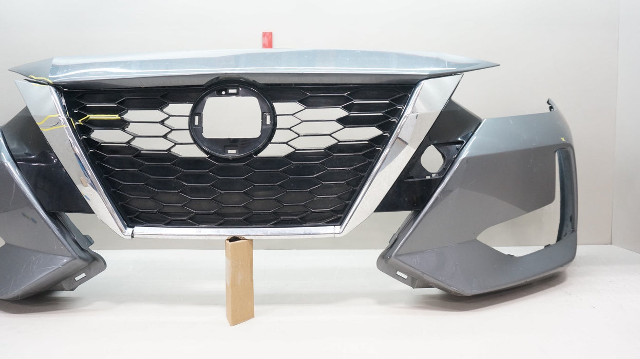 2020-2022 NISSAN SENTRA FRONT BUMPER COVER PANEL WITH GRILLE OEM 620226LB0H