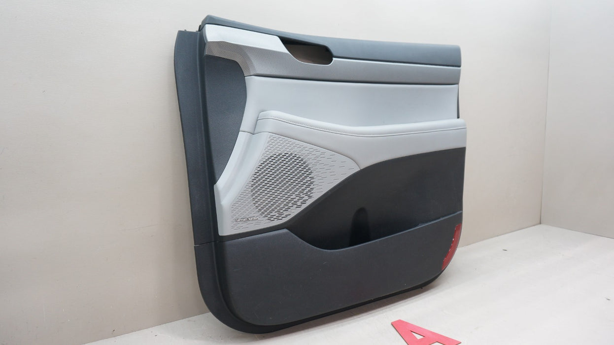 2020-2022 HYUNDAI PALISADE FRONT RIGHT INTERIOR DOOR PANEL OEM 82343-S8000YJY