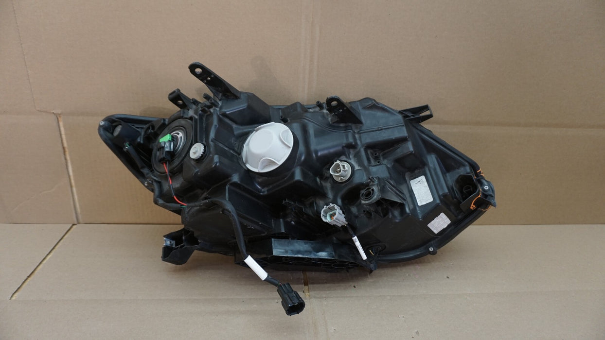 2017-2019 NISSAN ROGUE FRONT LEFT DRIVERS SIDE HEADLIGHT OEM 17 18 19