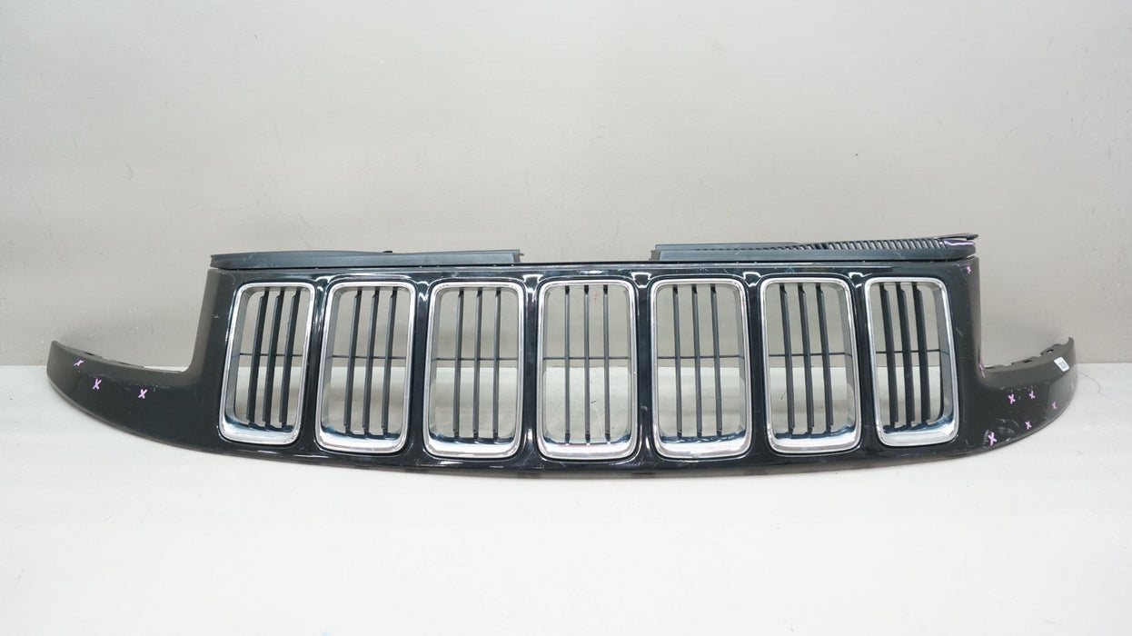 2014-2016 JEEP GRAND CHEROKEE FRONT UPPER CENTER RADIATOR GRILLE OEM 1WL32TRM