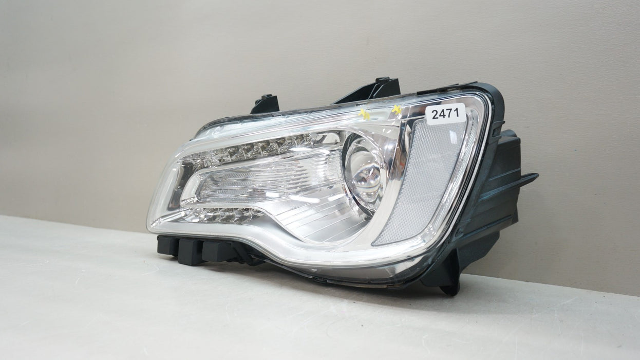 2015-2017 CHRYSLER 300 FRONT LEFT DRIVER SIDE HALOGEN HEADLIGHT OEM