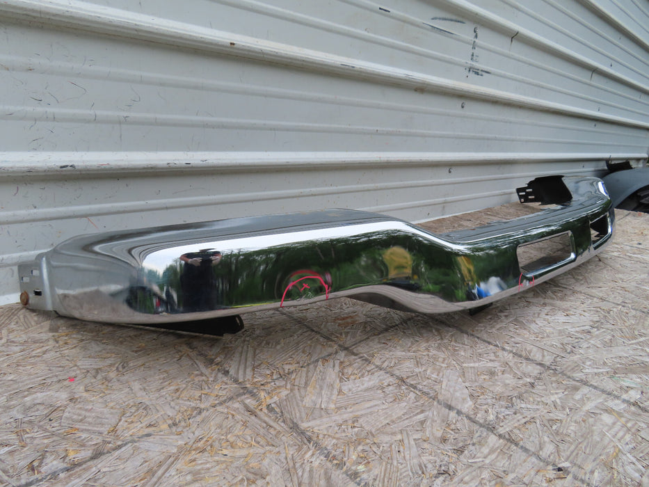 2003-2007 GMC SIERRA 1500-2500 FRONT UPPER METAL BUMPER OEM P#15098990