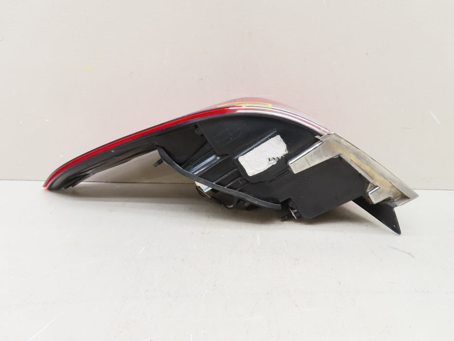 2018 2019 HYUNDAI SONATA REAR LEFT DRIVER TAIL LIGHT OEM 92401-C2