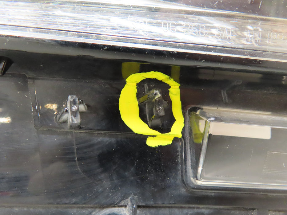2018-2024 TOYOTA CAMRY FRONT RIGHT PASSENGER HEADLIGHT LED OEM 9330