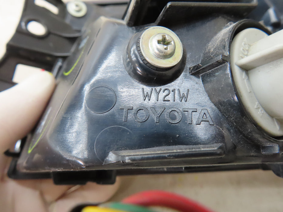 2020 2021 2022 TOYOTA COROLLA REAR LEFT DRIVER SIDE TAIL LIGHT OEM