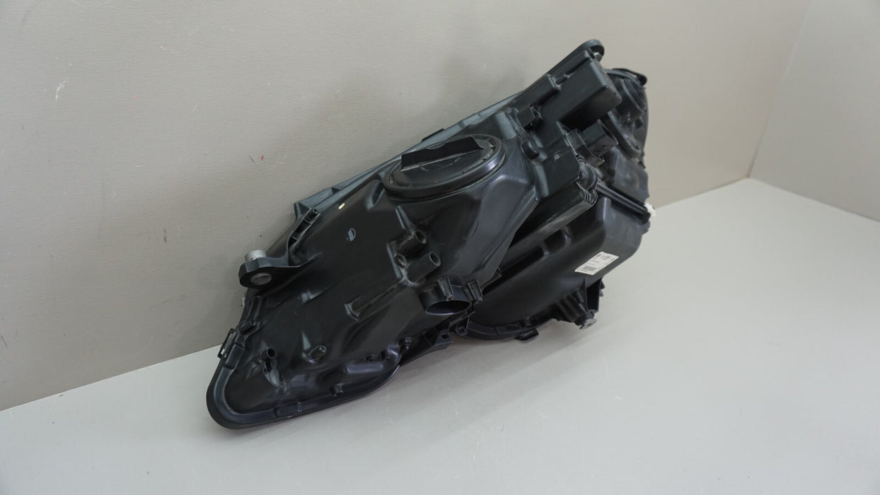 2010-2013 MERCEDES E350 E550 W212 RIGHT HEADLIGHT LAMP HALOGEN OEM A2128208661