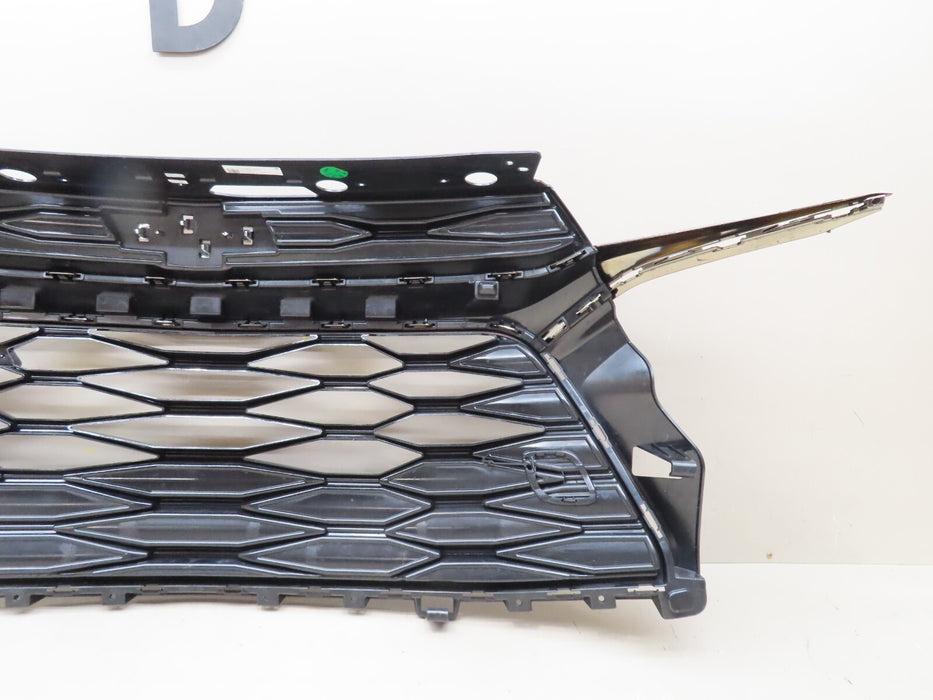 2021-2022 CHEVROLET TRAILBLAZER RS FRONT BUMPER GRILLE W/ EMBLEM OEM 42797386