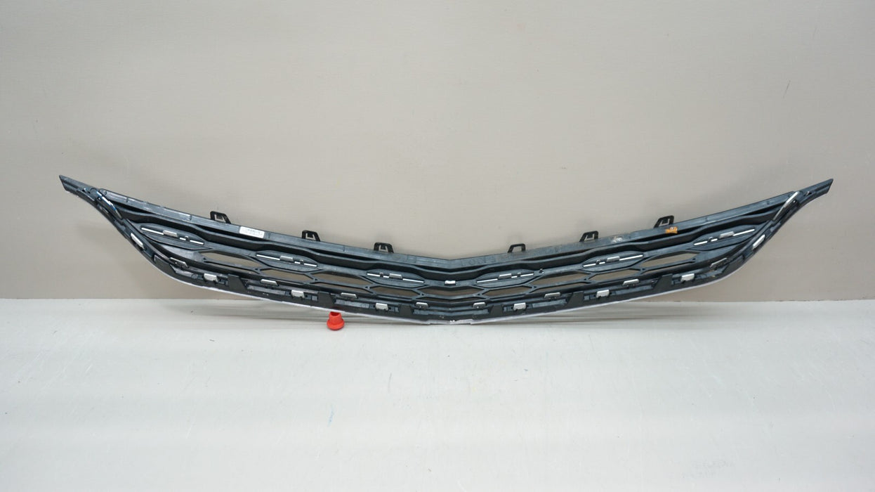 2016-2018 CHEVROLET MALIBU FRONT UPPER BUMPER GRILLE TRIM OEM 84061034