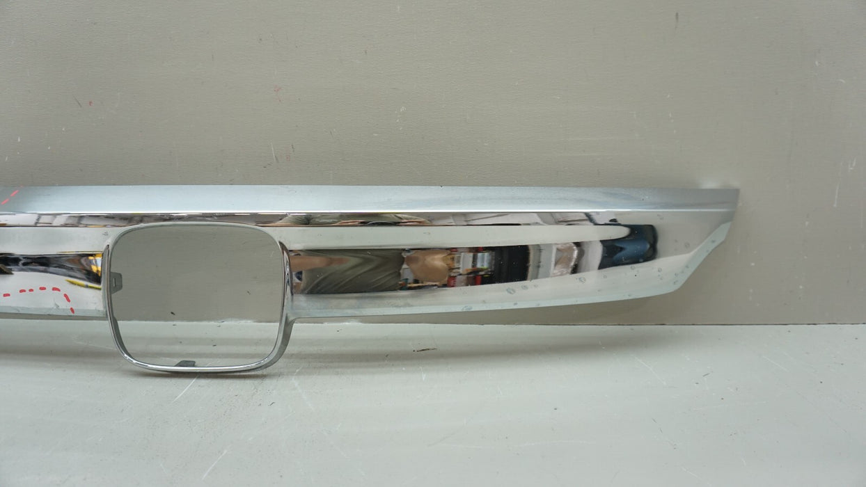 2018-2020 HONDA ACCORD FRONT GRILLE CHROME TRIM 71122-TVAA-ZZ10 OEM 18 19 20